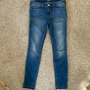 NWOT HOLLISTER JEAN LEGGINGS